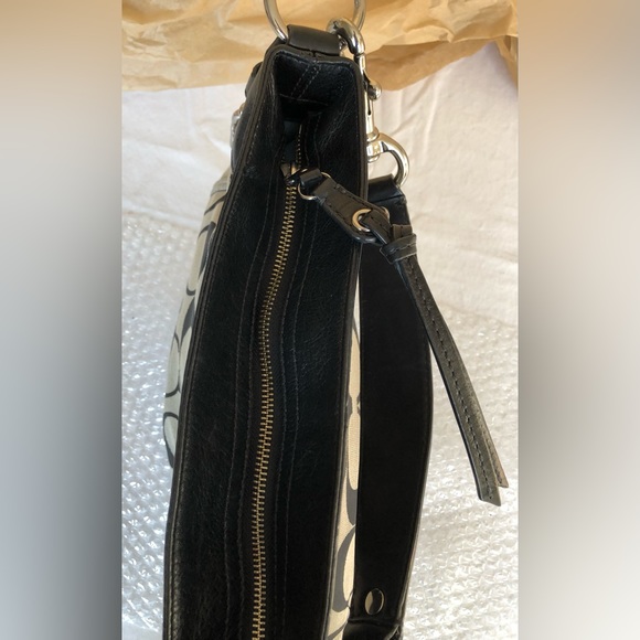 Coach Zoe Hobo shoulder bag Black signature C Leather Silver hardware EUC - Picture 10 of 16